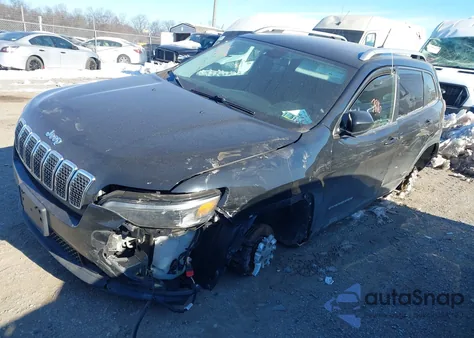 2019 Jeep Cherokee Latitude 4X4 from USA, damaged, VIN 1C4PJMCB3KD372153